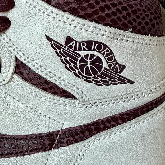 A Ma Maniere Air Jordan 1 High Top OG Size 9 - Picture 12 of 15